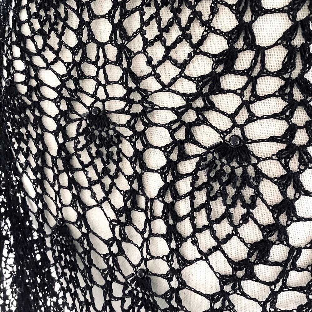 Beautiful beaded Hip/Shoulder wrap - Picture 11 of 14